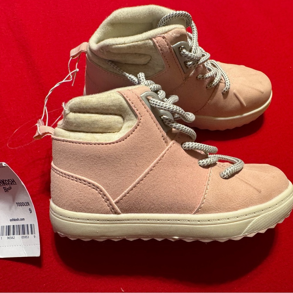 NWT Toddler 9 Boots 🥾
